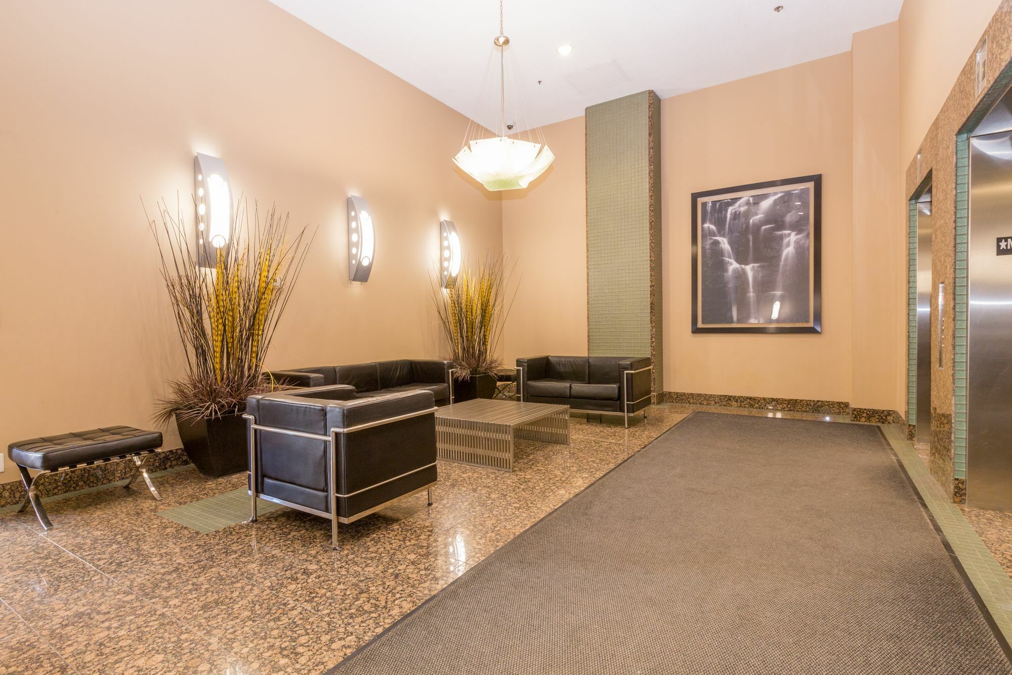 Apartment Digs Sasso Calgary