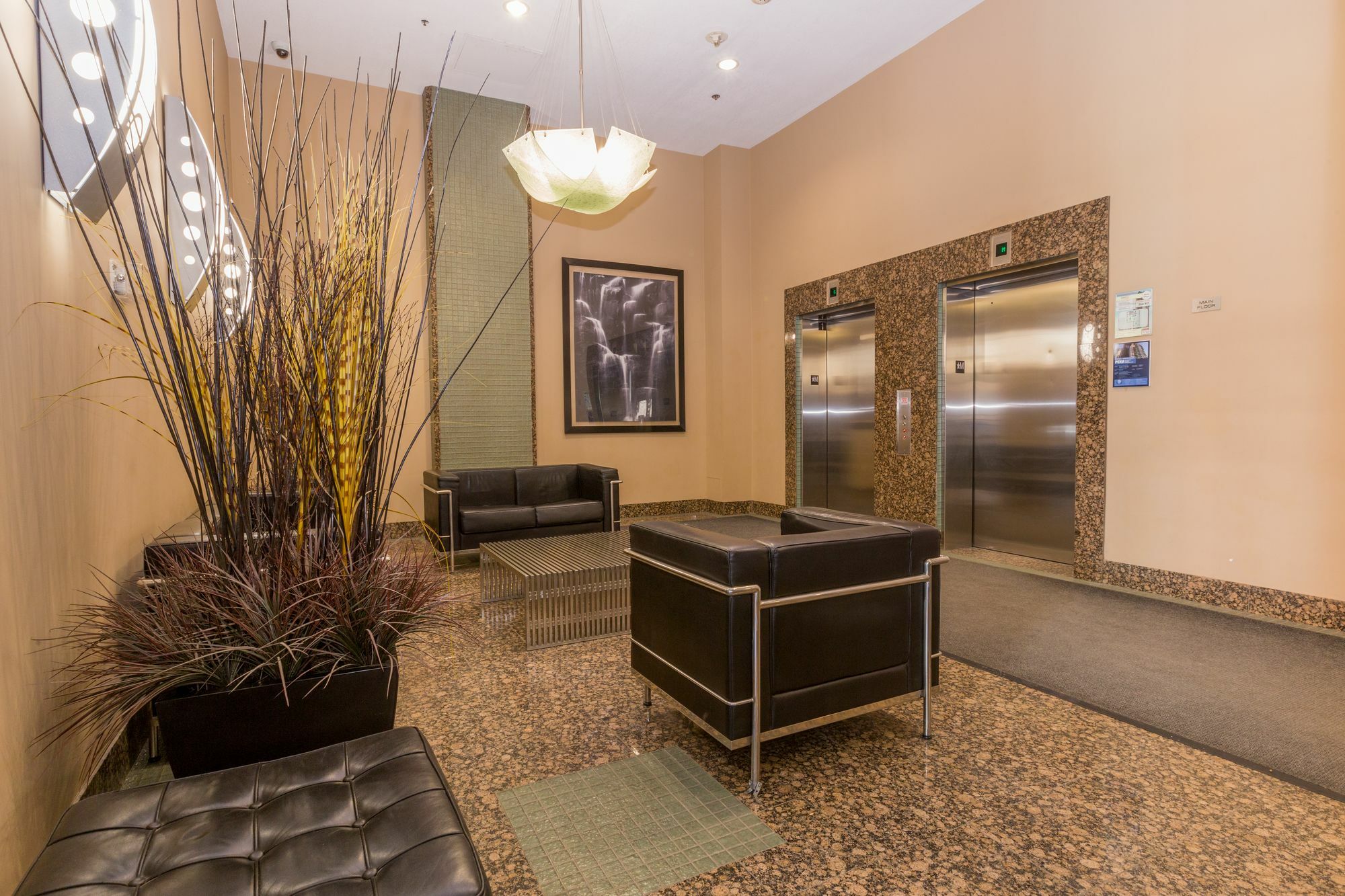 Digs Sasso * Calgary